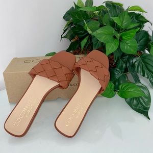 Matisse Footwear// Size 8M